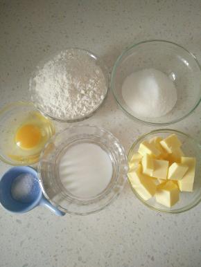 1准备好所用材料。