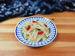 甜中带咸，脆脆的好吃