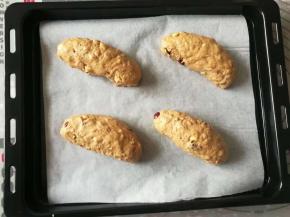 依次做好四个。放温暖处二发。