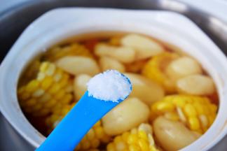 加入盐调味即可