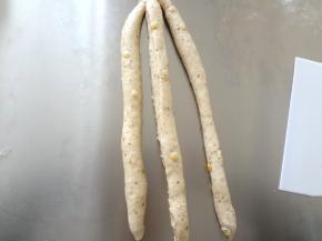 轻微压扁分成3份