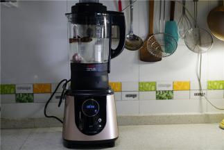 用时在21分钟，这粥就煮好了，煮好了之后咱们再按需点动一下，让食材能更好的融合在一起