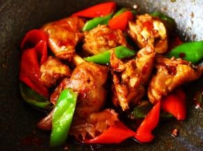 大火翻炒均匀即可关火。