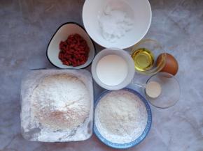 准备好各种食材。