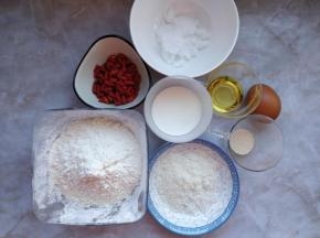 准备好各种食材。