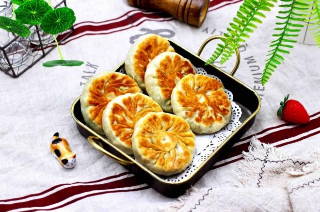 猪肉香干白菜馅饼