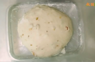 放置第一次发酵，大约1小时