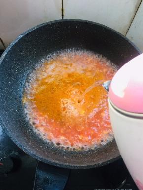 加入适量的水。