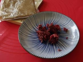 我的玫瑰酱是这样，比较干爽的状态。