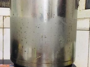 烧开后，转小火慢炖2个小时至牛杂软烂，可以咬的动即可。