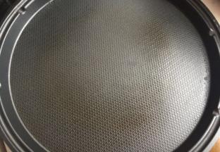 煎锅烧热，我用的电饼档！平底的都可以哦