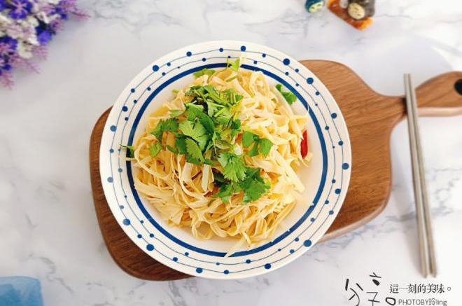 凉拌素牛排土豆丝
