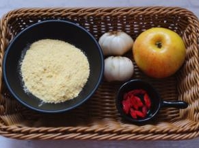 首先备齐所有的食材。