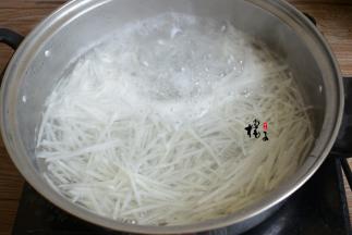 放开水中烫两分钟