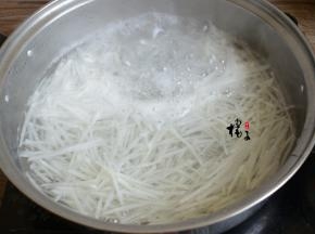 放开水中烫两分钟
