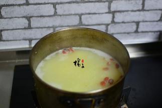 喜欢吃甜的，可以加点冰糖