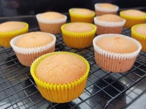 烤好后出炉晾凉