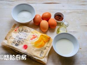 先准备材料，配方中的材料是一个28*28蛋糕的分量，这个数字蛋糕需要2个28*28的蛋糕，实际材料用量是翻倍的，所以需要烤2个蛋糕。
