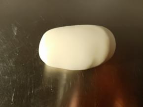 将面团材料混合揉成超级无敌光滑的面团