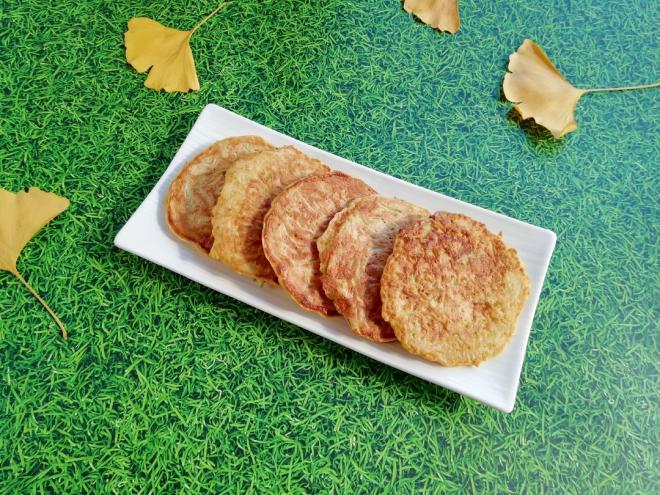 萝卜虾皮鸡蛋饼