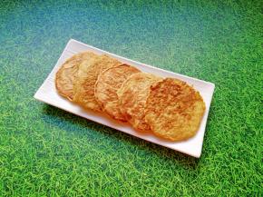 金灿灿的鸡蛋饼。