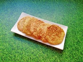 金灿灿的鸡蛋饼。