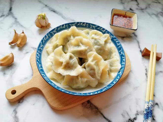 荠菜大肉馅饺子