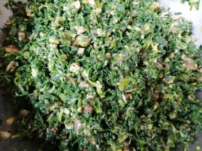 香喷喷的荠菜大肉馅做好了。