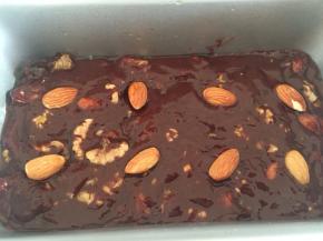 上面可以装饰一下杏仁