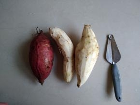 红薯去皮后清洗干净，大约有200克