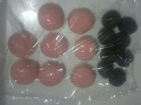 依次做好盖保鲜膜松弛一会