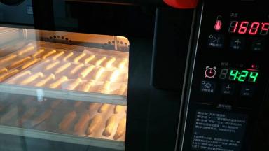 风炉烤箱160度烘烤10分钟