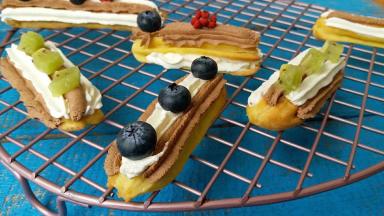 对泡芙进行装饰