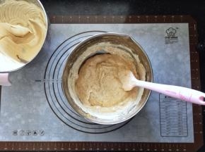 11、用翻拌的手法拌均匀。