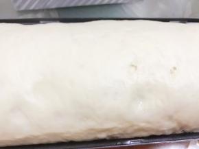 手指戳洞不回弹即可