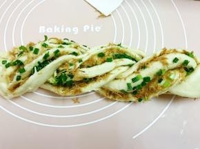 扭成麻花状