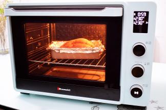 放入预热好的烤箱，上下火230度，中层60分钟