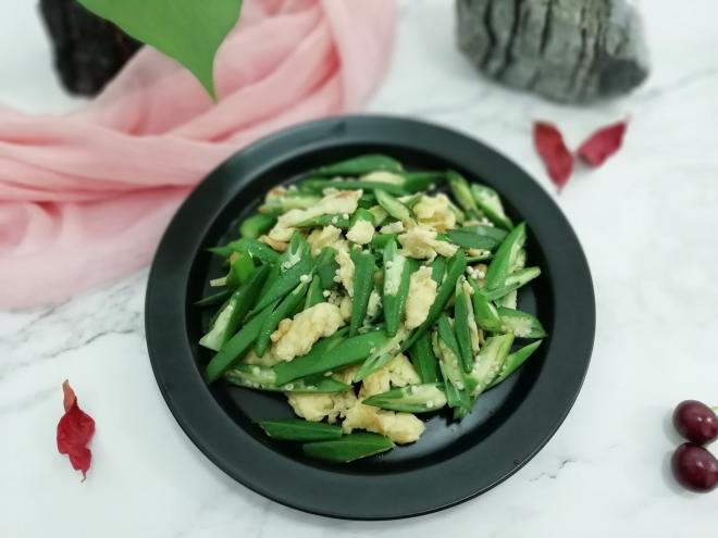 秋葵炒鸡蛋