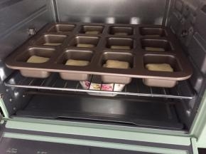 放一碗热水增加湿气