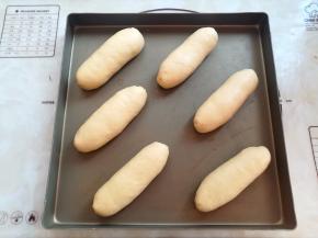 面团整好以后1-2-2-1斜着放到烤盘里，预留出合适的空位