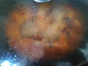 盖盖转小火煮40分钟左右