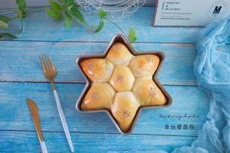 出炉脱模放烤网上晾凉