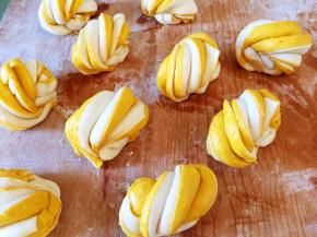 生坯做好后，二次发酵约30分钟