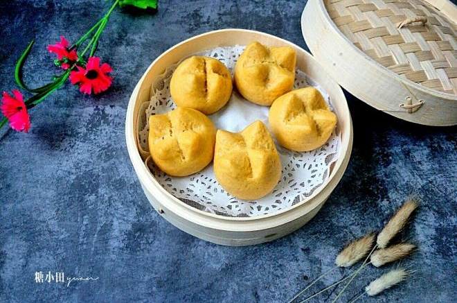 玉米面开花小馒头