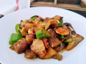 超级下饭。五花肉也很好吃哦！