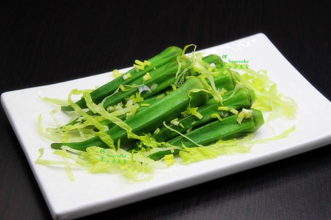 清炒罗勒拌秋葵