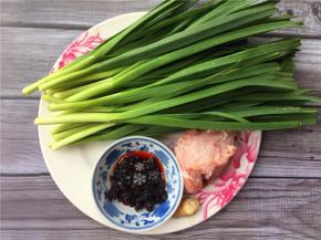 准备材料如图。