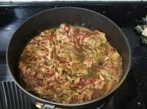 转中火继续煮至熟透