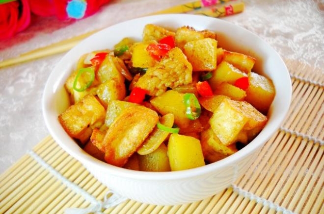 孜然土豆烩豆腐