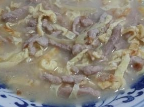 盛入大碗放香菜即可。